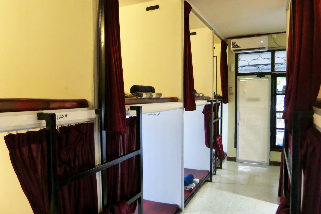Apartamento Manado Pod House Exterior foto