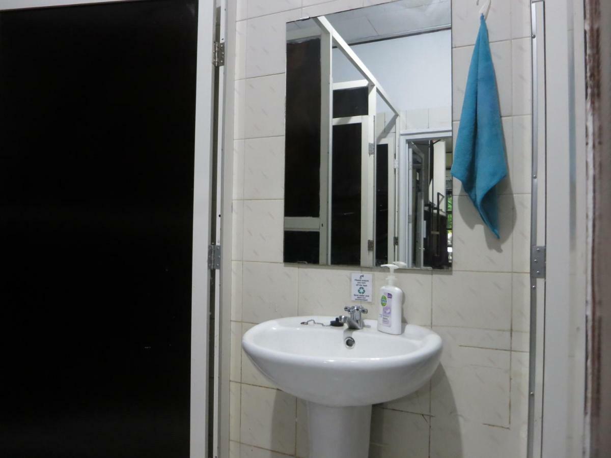 Apartamento Manado Pod House Exterior foto