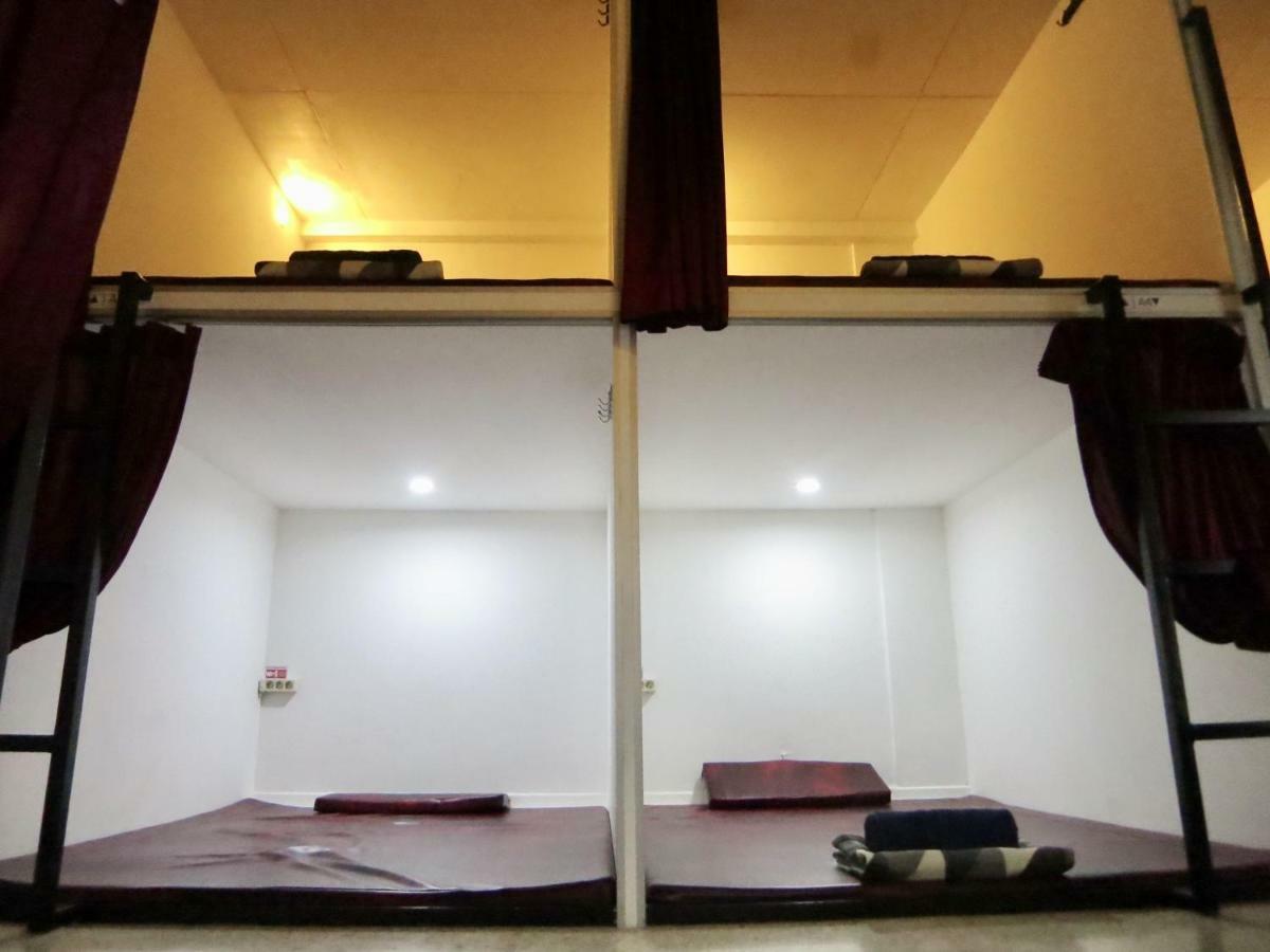 Apartamento Manado Pod House Exterior foto