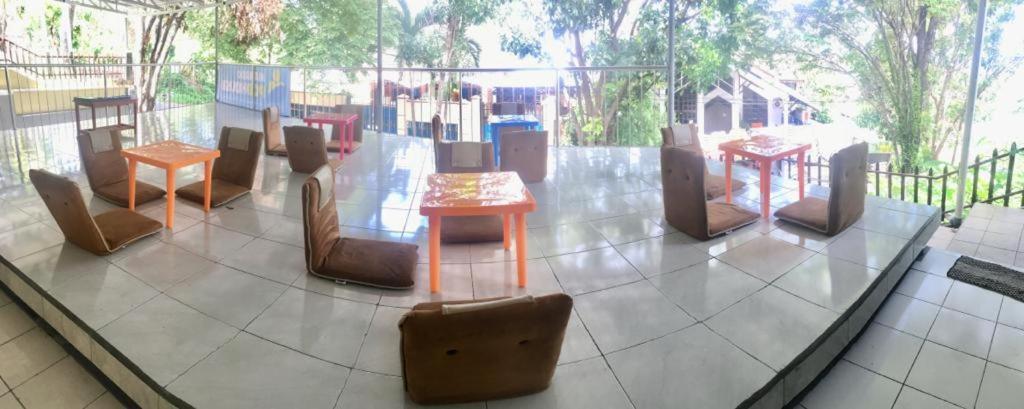 Apartamento Manado Pod House Exterior foto